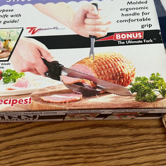 NWOT - THE ULTIMATE KNIFE & FORK SET - MULTI PURPOSE CUTTING KNIFE WITH GUIDE - Picture 6 of 7